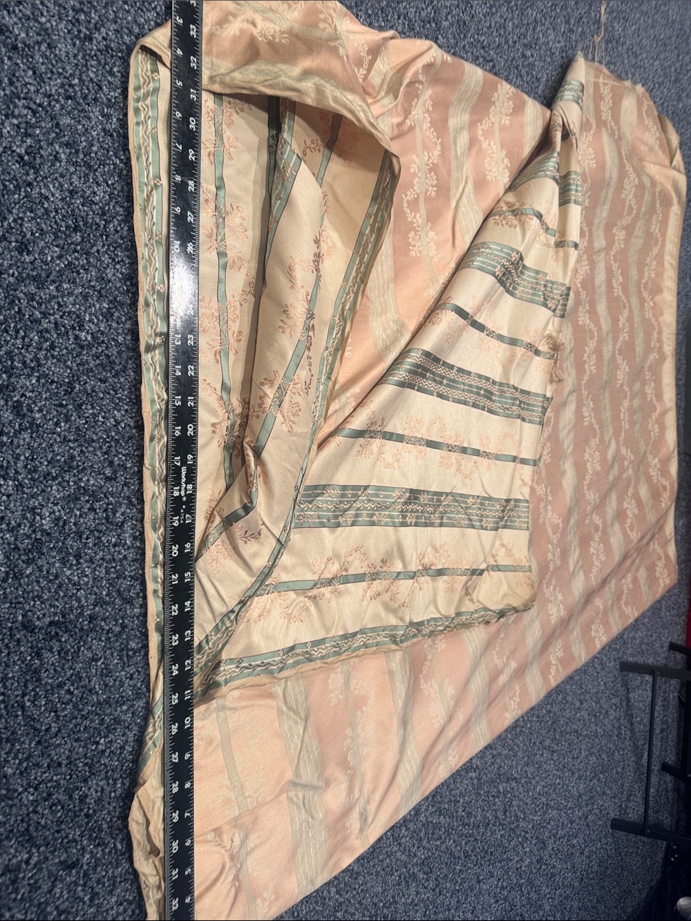 Classic Cream and Sage Giuseppe De Negri Fabric. 50”x 3 yards. - Picture 4 of 6